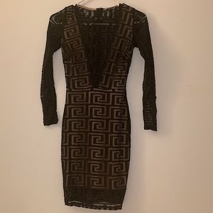 Long Sleeve XS partly see-through V-neck above the knee dress (Black/Beige)